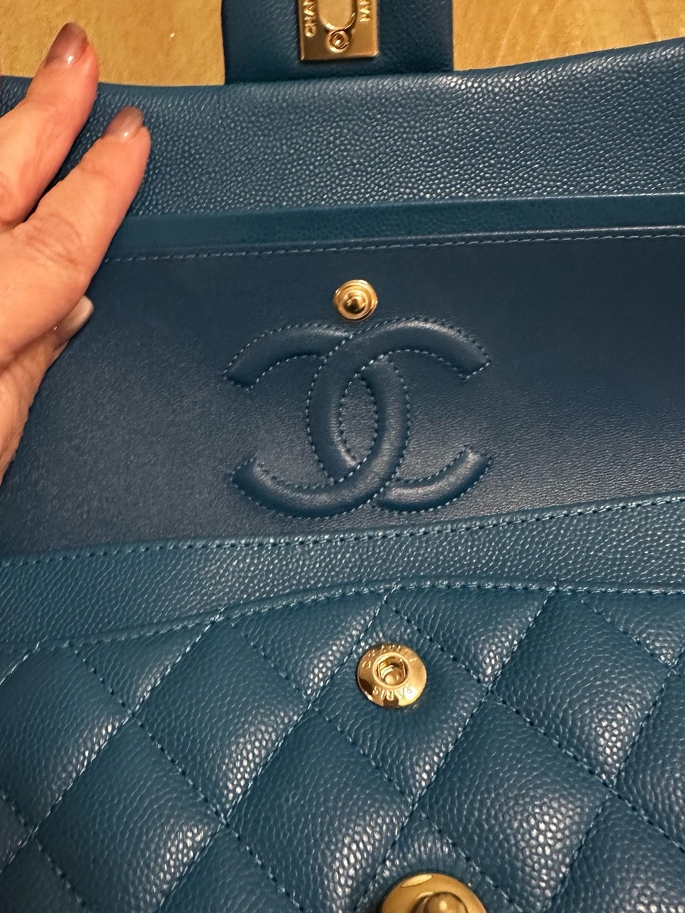CHANEL Small Quilted Top Handle Shoulder Bag in Teal Blue with Gold Hardware - Picture 4 of 12